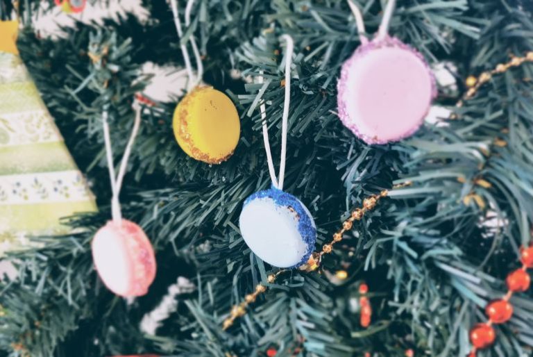 Christmas macaroons